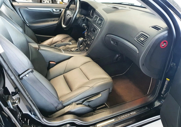 Volvo S60 cena 39000 przebieg: 228000, rok produkcji 2009 z Grudziądz małe 67